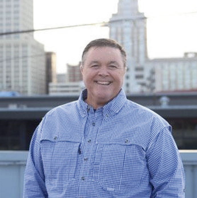 Terry Henshaw headshot.